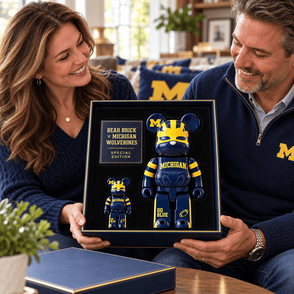 MWR Premium Collectible Figure Set PNPA
